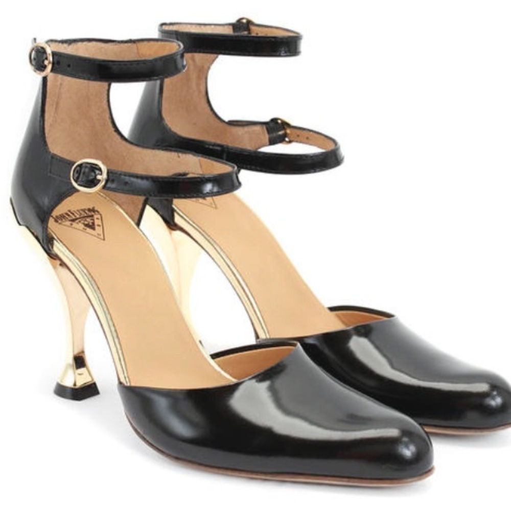 𝅺john Fluevog Listens Up Wanda Black Gold Heels